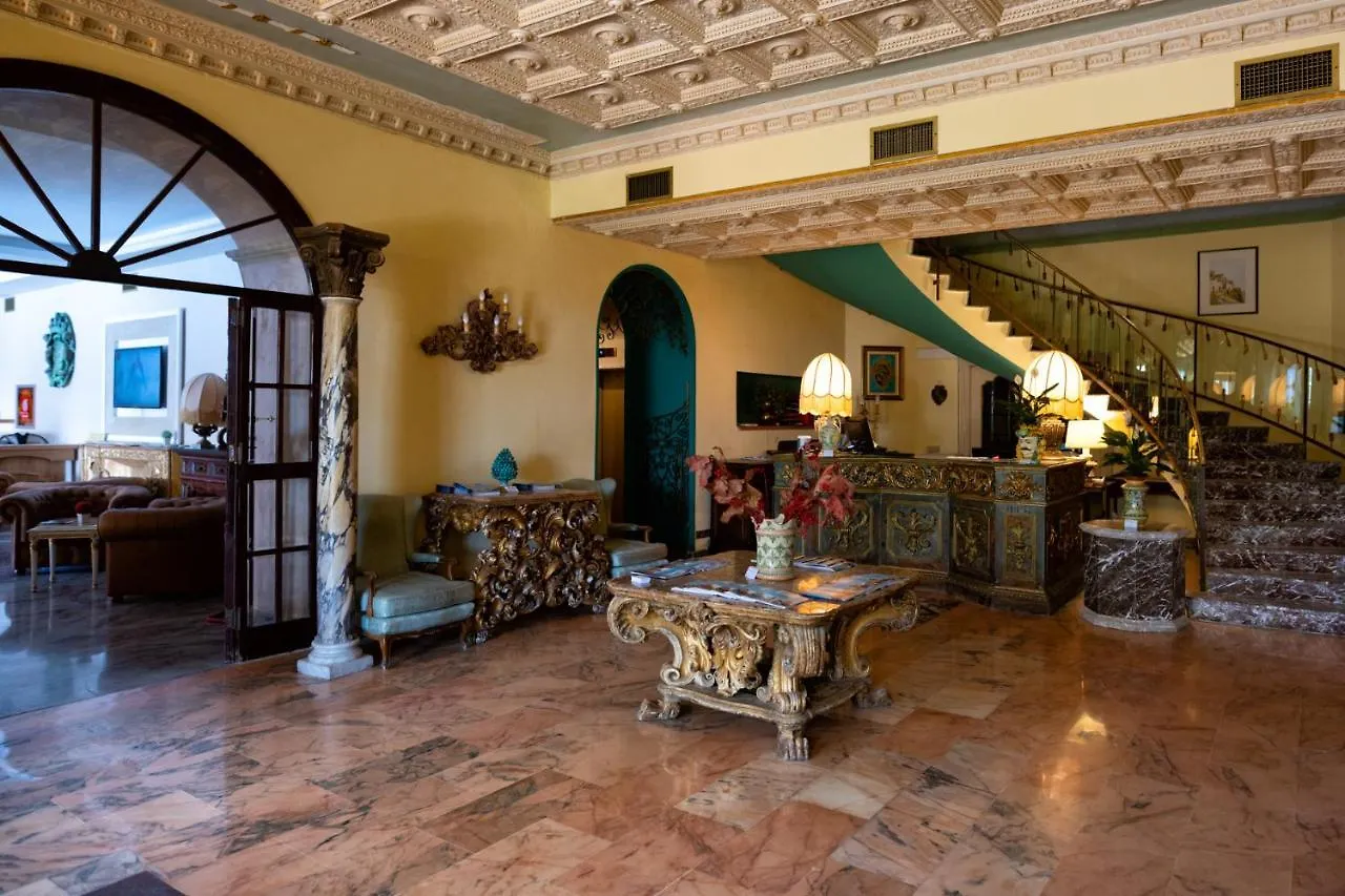 Taormina Park Hotel 4*,