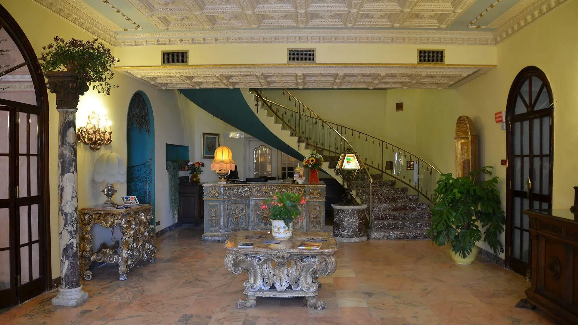 Taormina Park Hotel 4*,  Italy